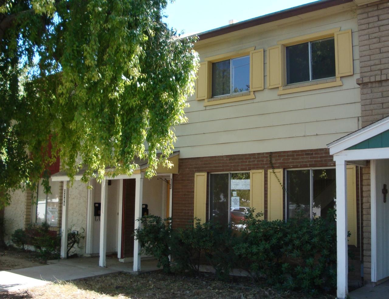 2367 East Cactus Road Phoenix, AZ 85022 - Photo 1 of 12 Front Photo