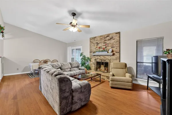 $299,900 | 2950 San Diego Drive, Dallas, TX 75228