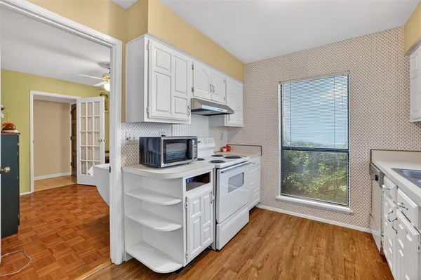 $299,900 | 2950 San Diego Drive, Dallas, TX 75228