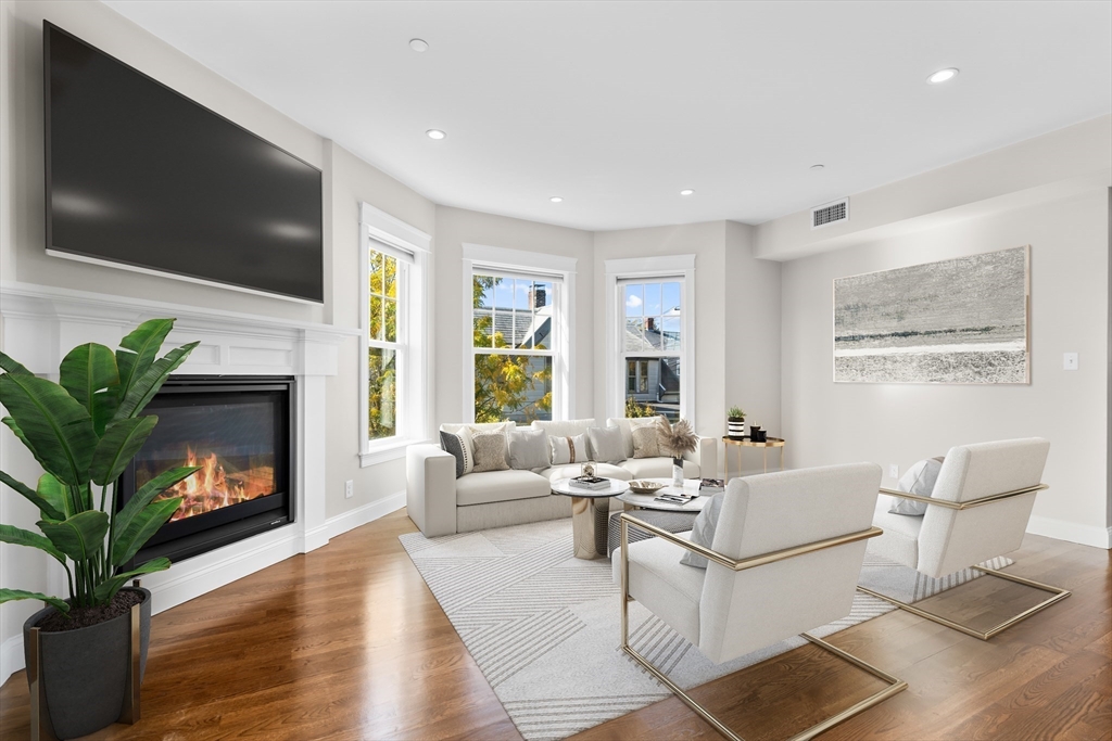 22 Chickatawbut Street, Unit U2 Boston, MA 02122 - Photo 3 of 12