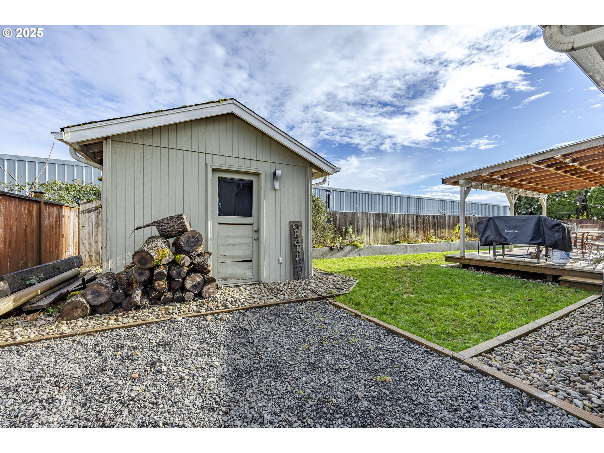 175 North 49th Street Springfield, OR 97478 - Photo 36 of 37 a view of a house with backyard