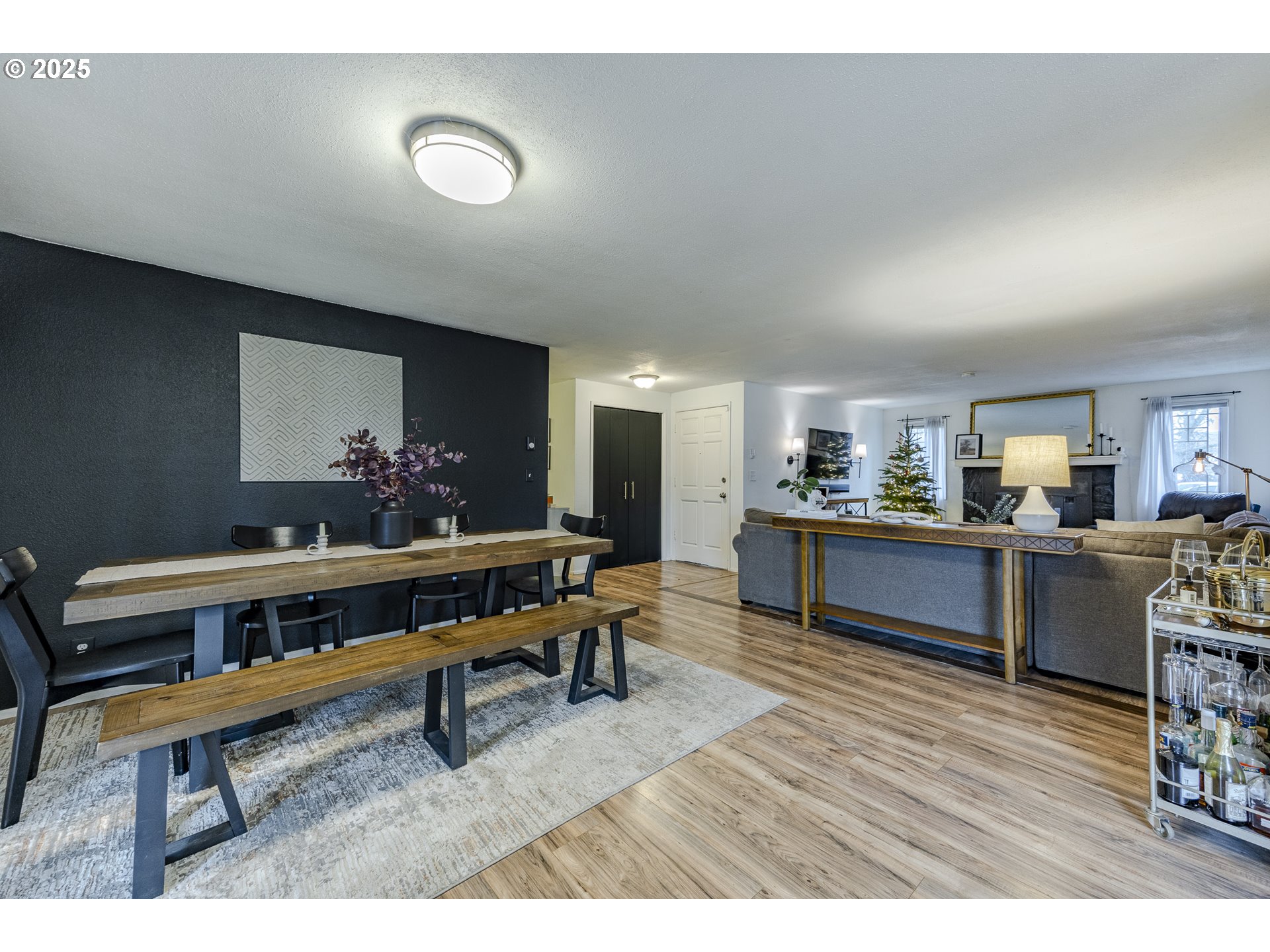 175 North 49th Street Springfield, OR 97478 - Photo 9 of 37 a living room with furniture and a table