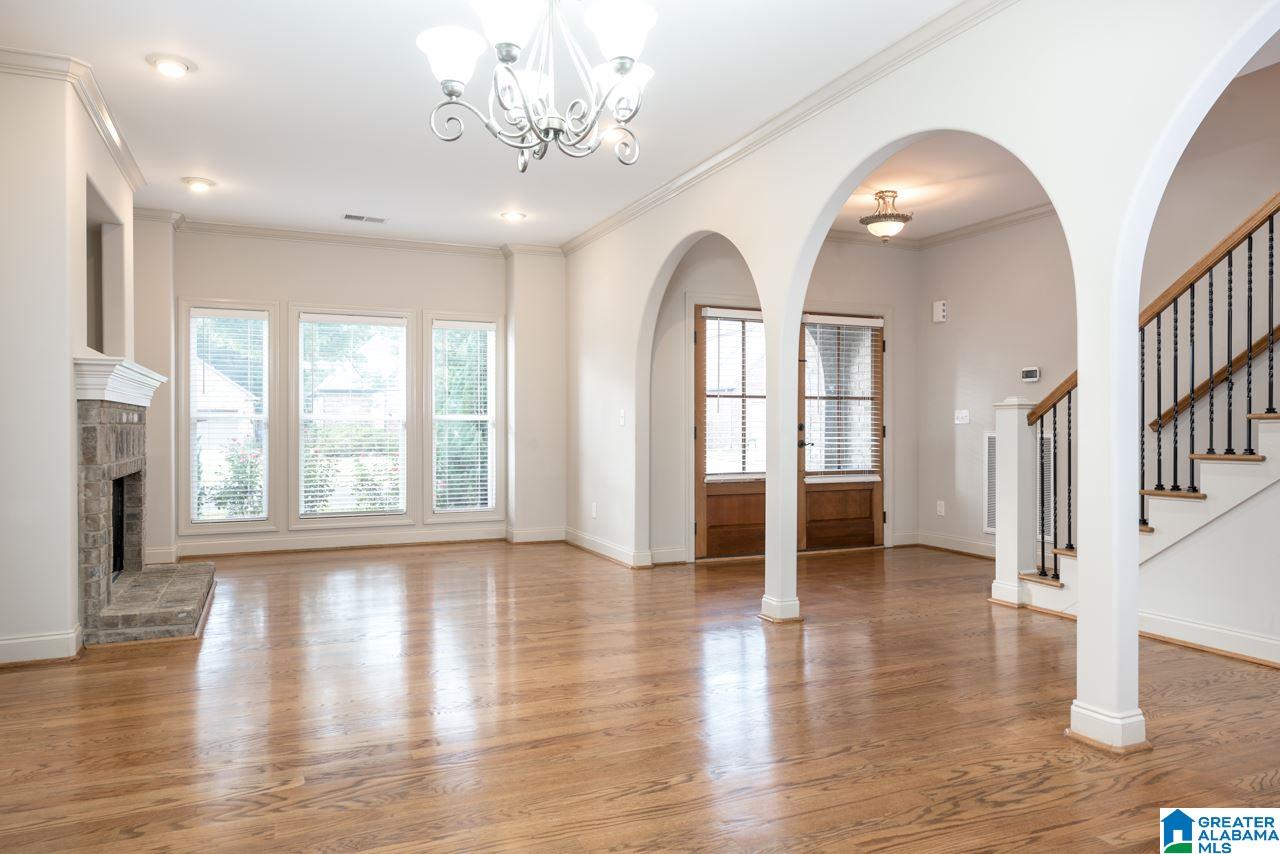 607 Village Way Pelham, AL 35124 - Photo 2 of 40