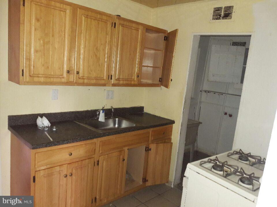 8006 Riggs Road Hyattsville, MD 20783 - Photo 15 of 15 Interior (General)