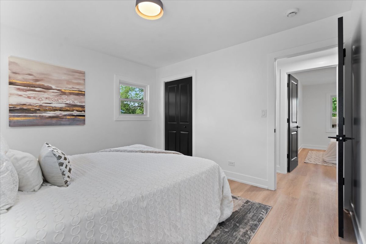 449 White Pine Road Buffalo Grove, IL 60089 - Photo 15 of 34 Gallery Image 15