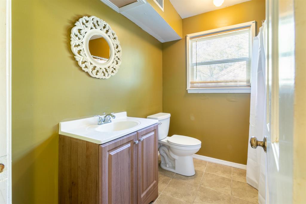 1208 Cedarbrook Trail Lancaster, TX 75146 - Photo 14 of 29