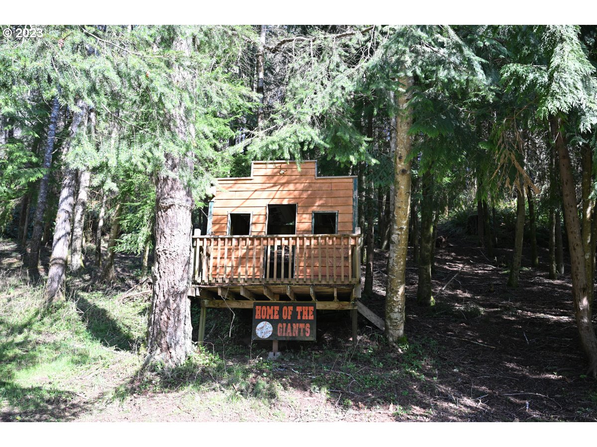 62735 Olive Barber Road Coos Bay, OR 97420 - Photo 35 of 41 Gallery Image 35