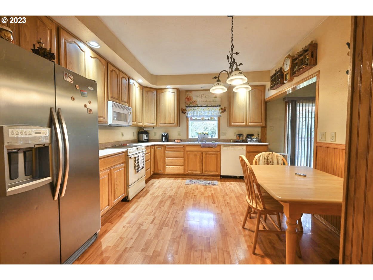 62735 Olive Barber Road Coos Bay, OR 97420 - Photo 5 of 41 Gallery Image 5