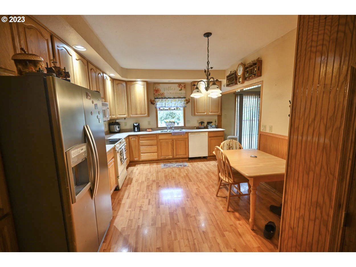 62735 Olive Barber Road Coos Bay, OR 97420 - Photo 6 of 41 Gallery Image 6