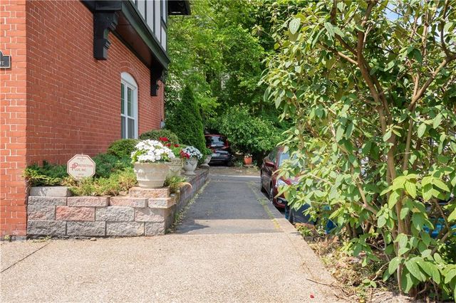 a view of a back yard of the house