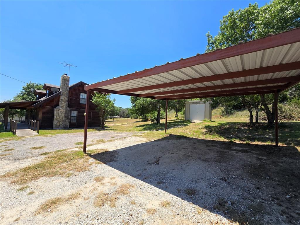3505 Farmer Road Azle, TX 76020 - Photo 37 of 40 Ample parking!