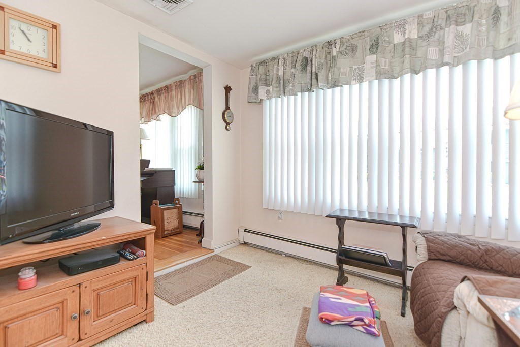 84 Plymouth Road Wakefield, MA 01880 - Photo 20 of 34 Gallery Image 20