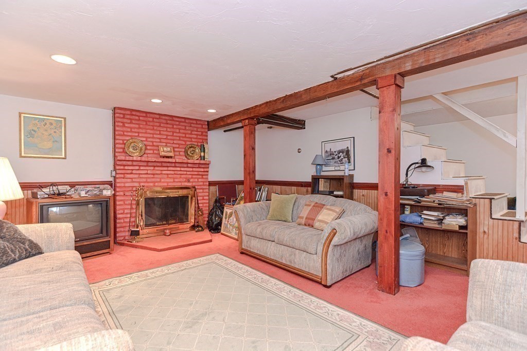 84 Plymouth Road Wakefield, MA 01880 - Photo 30 of 34 Gallery Image 30