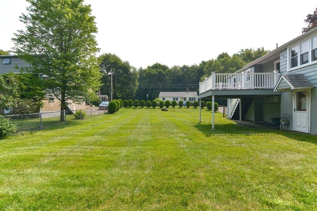 84 Plymouth Road Wakefield, MA 01880 - Photo 3 of 34 Gallery Image 3
