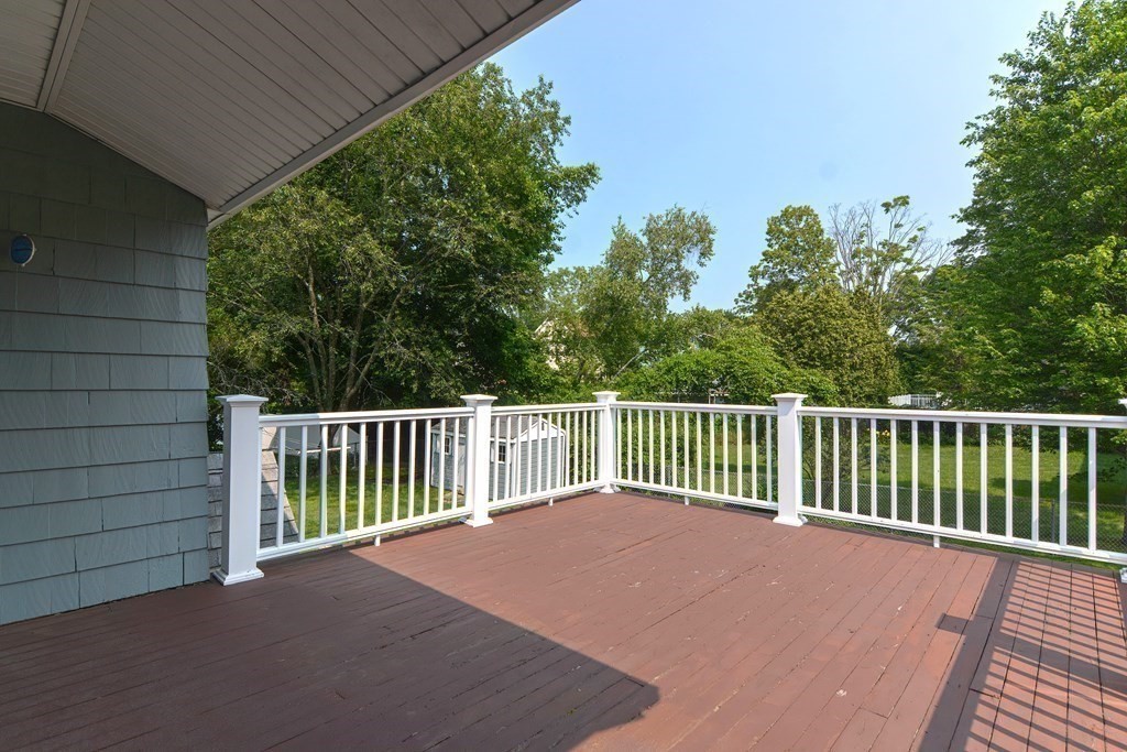 84 Plymouth Road Wakefield, MA 01880 - Photo 8 of 34 Gallery Image 8