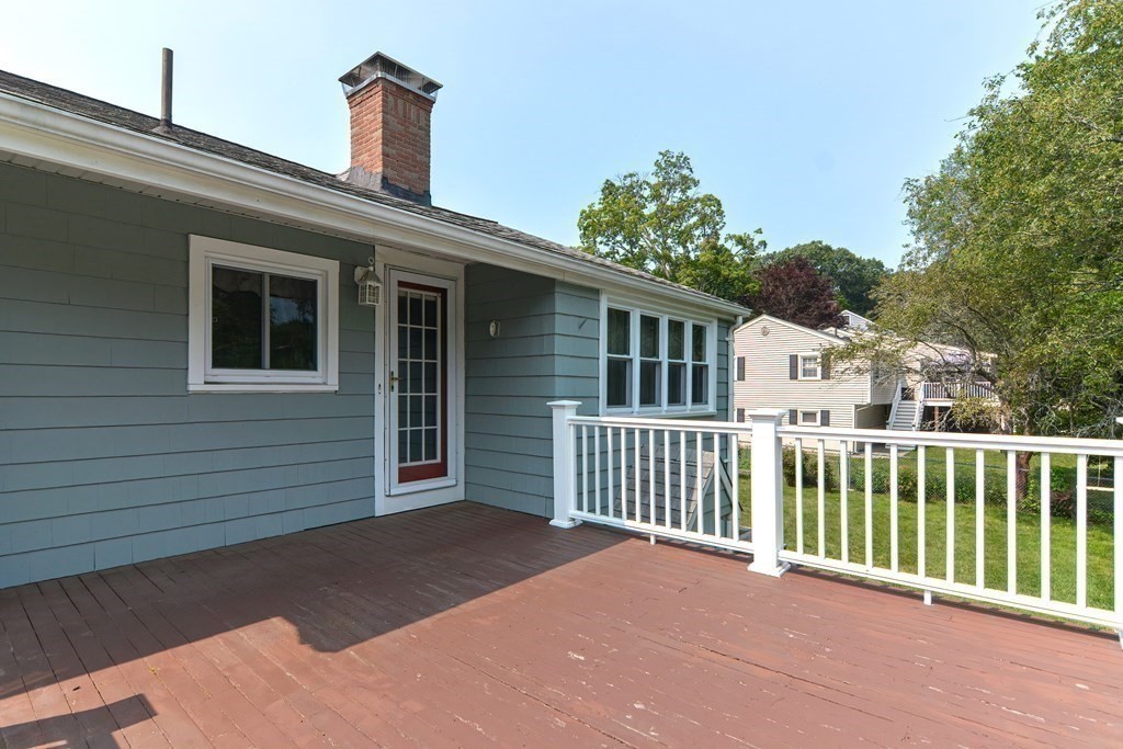 84 Plymouth Road Wakefield, MA 01880 - Photo 9 of 34 Gallery Image 9