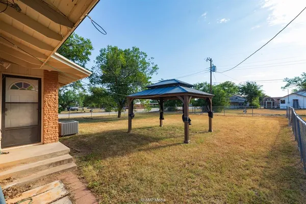$159,000 | 451 Northwest Ave F, Hamlin, TX 79520