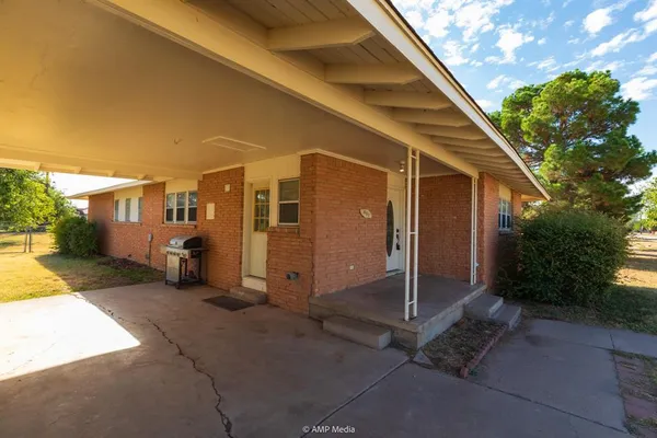 $159,000 | 451 Northwest Ave F, Hamlin, TX 79520