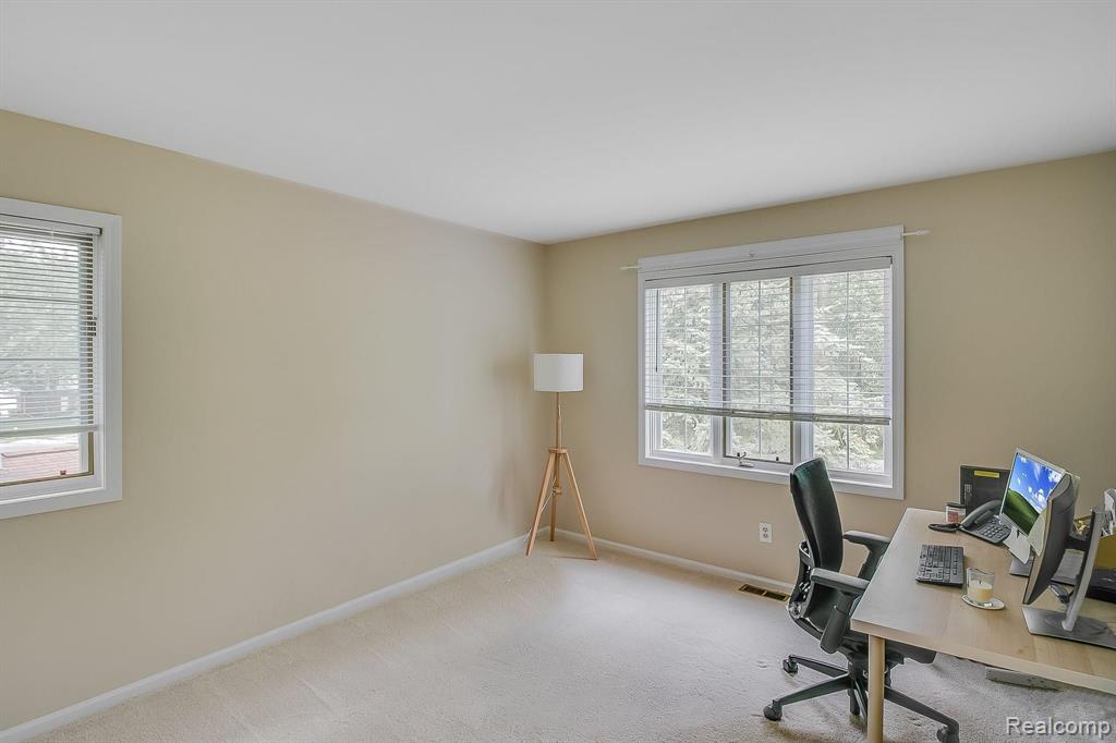 2035 Devonshire Road Bloomfield Hills, MI 48302 - Photo 29 of 36
