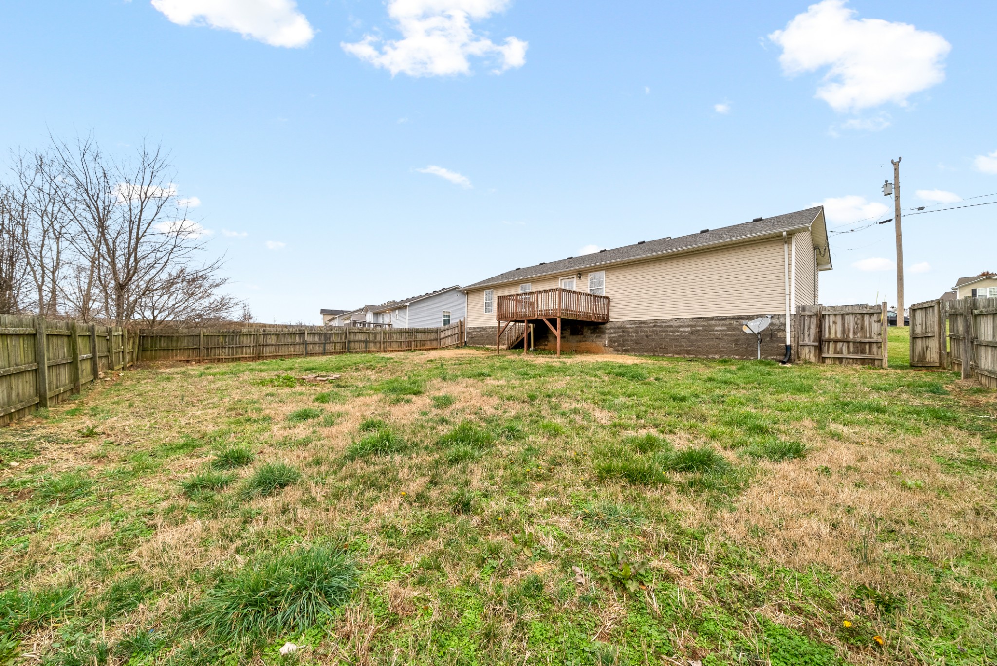 103 Meridians Way Oak Grove, KY 42262 - Photo 31 of 32 a view of a house with a yard