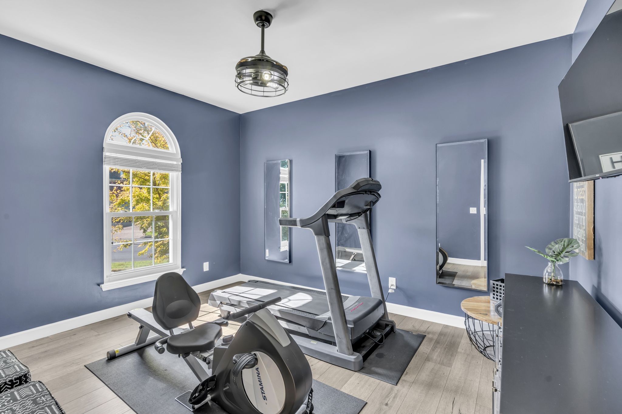 601 Rutherford Lane Franklin, TN 37064 - Photo 21 of 54 a view of a livingroom with furniture and a window