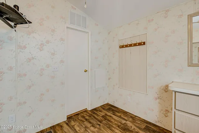 a view of small space with empty racks