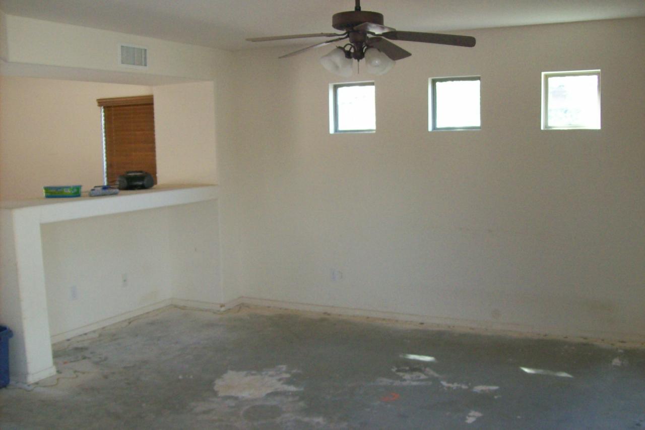 14750 West Calavar Road Surprise, AZ 85379 - Photo 2 of 7 Family Room