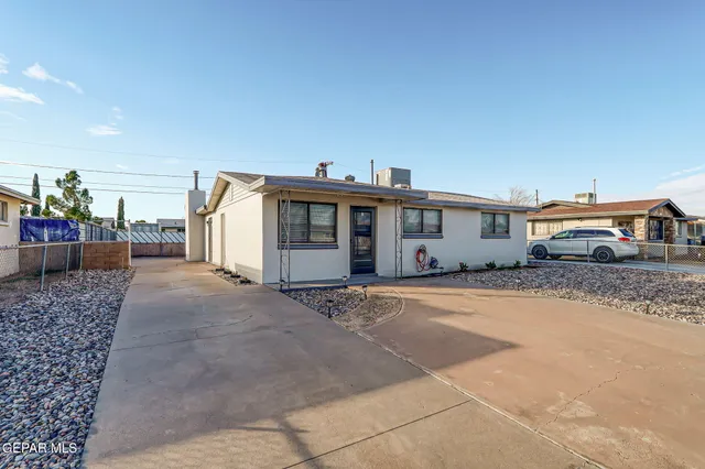 $199,950 | 310 Kelvin Avenue, El Paso, TX 79915