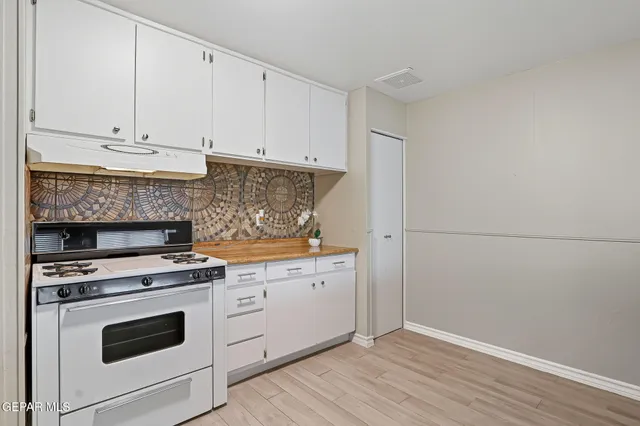 $199,950 | 310 Kelvin Avenue, El Paso, TX 79915