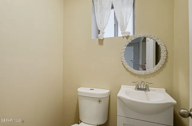 $199,950 | 310 Kelvin Avenue, El Paso, TX 79915