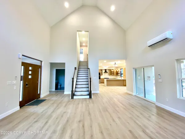 $585,000 | 1109 North Rocky Mountain Drive, Effort, PA 18330