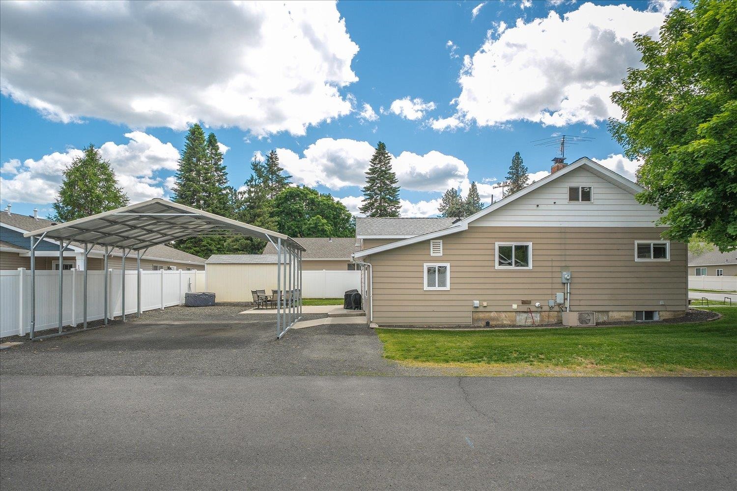517 South Felts Road Spokane Valley, WA 99206 - Photo 18 of 21