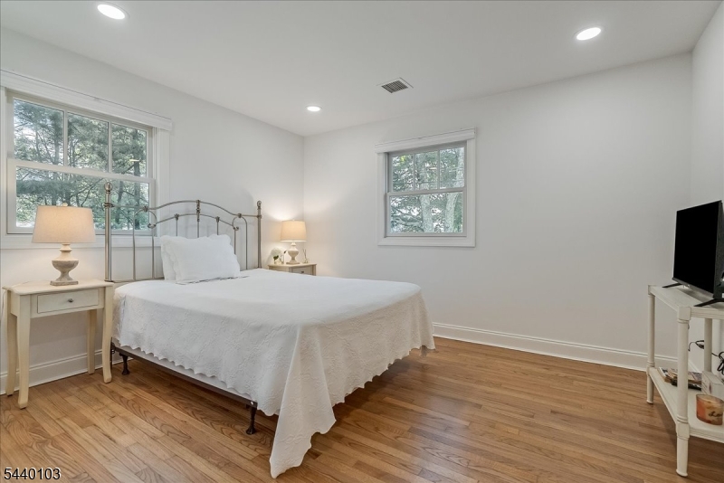 8 Sheeprock Road Kinnelon, NJ 07405 - Photo 22 of 47