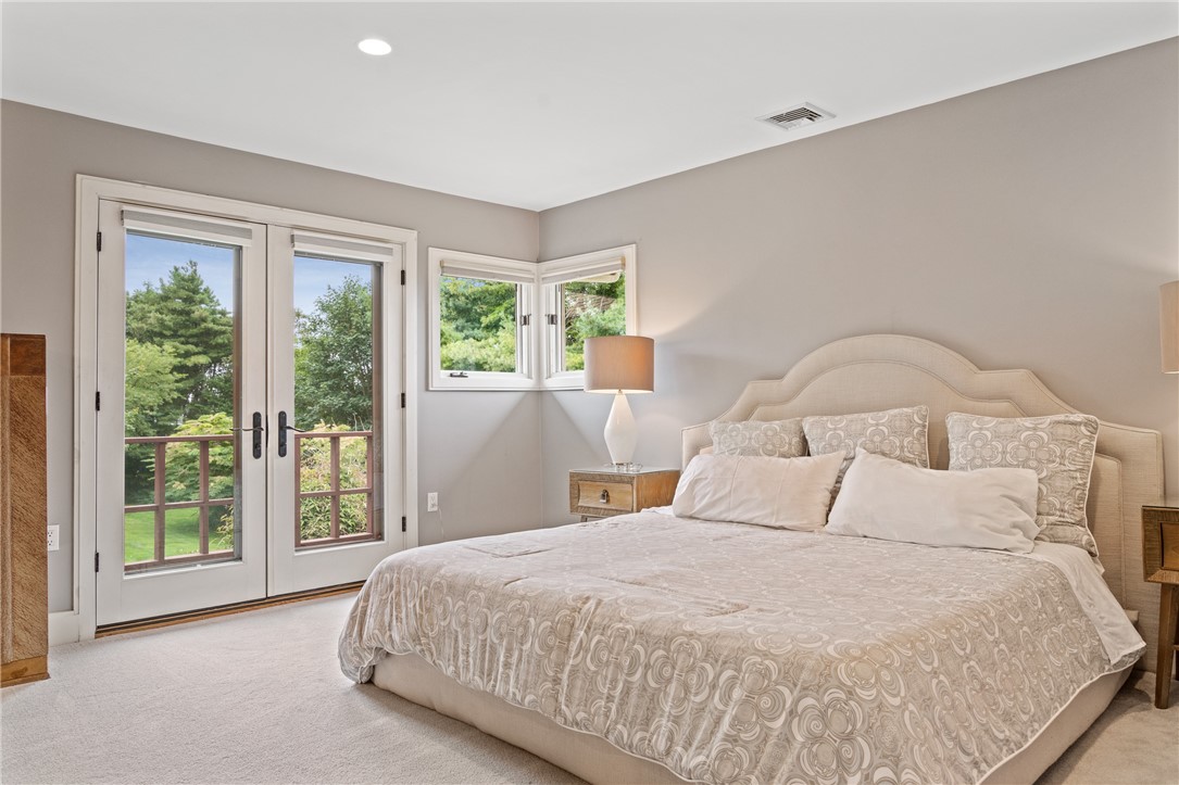 175 Ruggles Avenue Newport, RI 02840 - Photo 20 of 33
