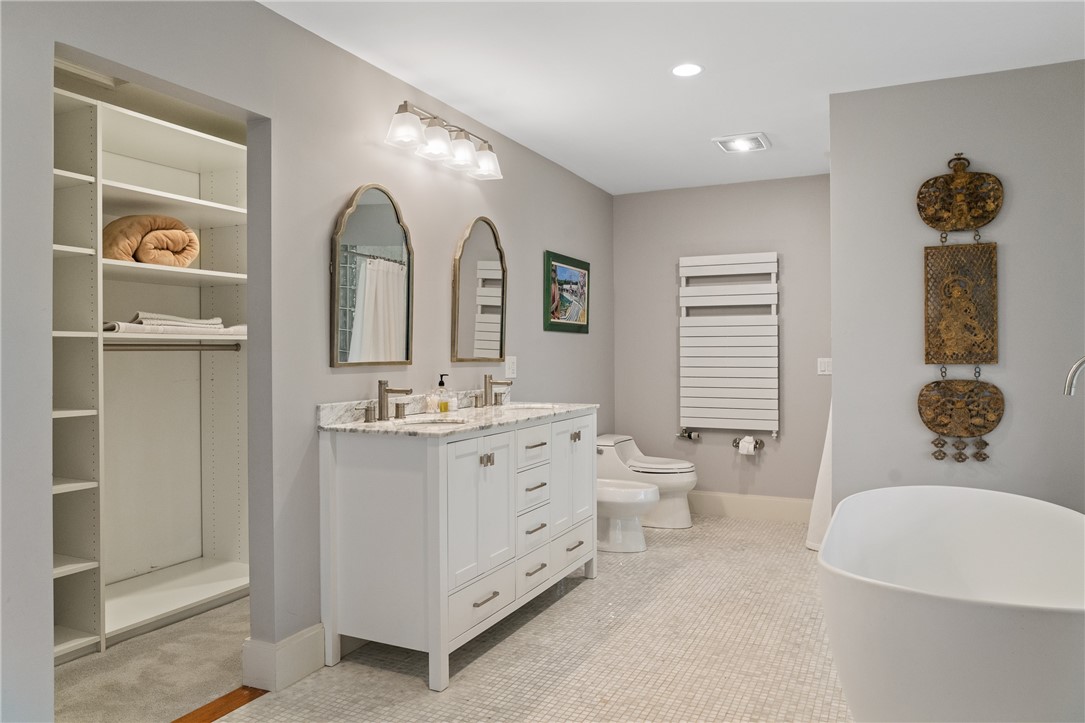 175 Ruggles Avenue Newport, RI 02840 - Photo 23 of 33