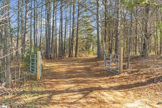 $230,000 | 1015 Slab Bridge Road, Liberty, SC 29657