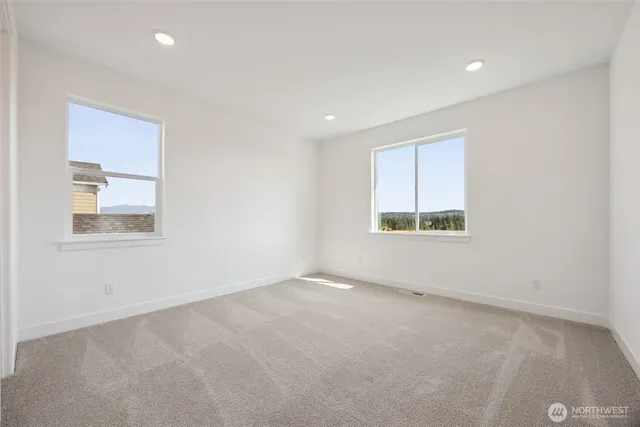 $1,024,990 | 2209 Oak Court, Unit 9, Milton, WA 98354