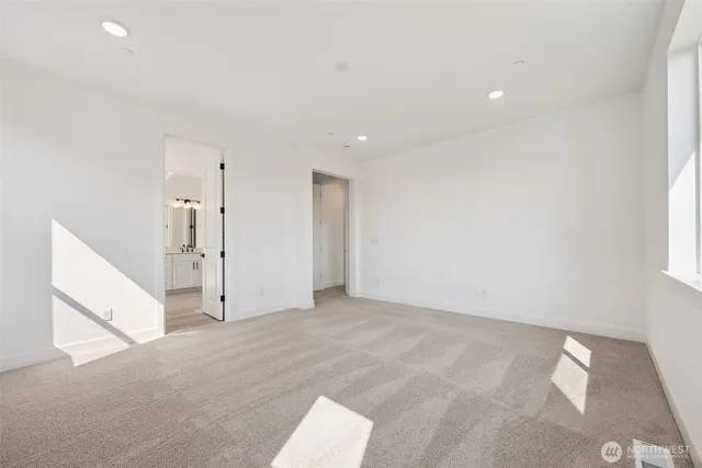 $1,024,990 | 2209 Oak Court, Unit 9, Milton, WA 98354