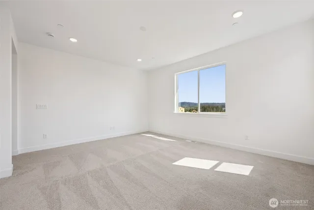 $1,024,990 | 2209 Oak Court, Unit 9, Milton, WA 98354