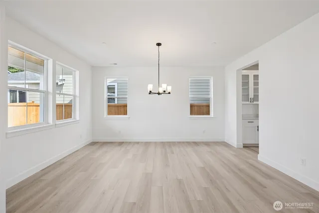 $1,024,990 | 2209 Oak Court, Unit 9, Milton, WA 98354