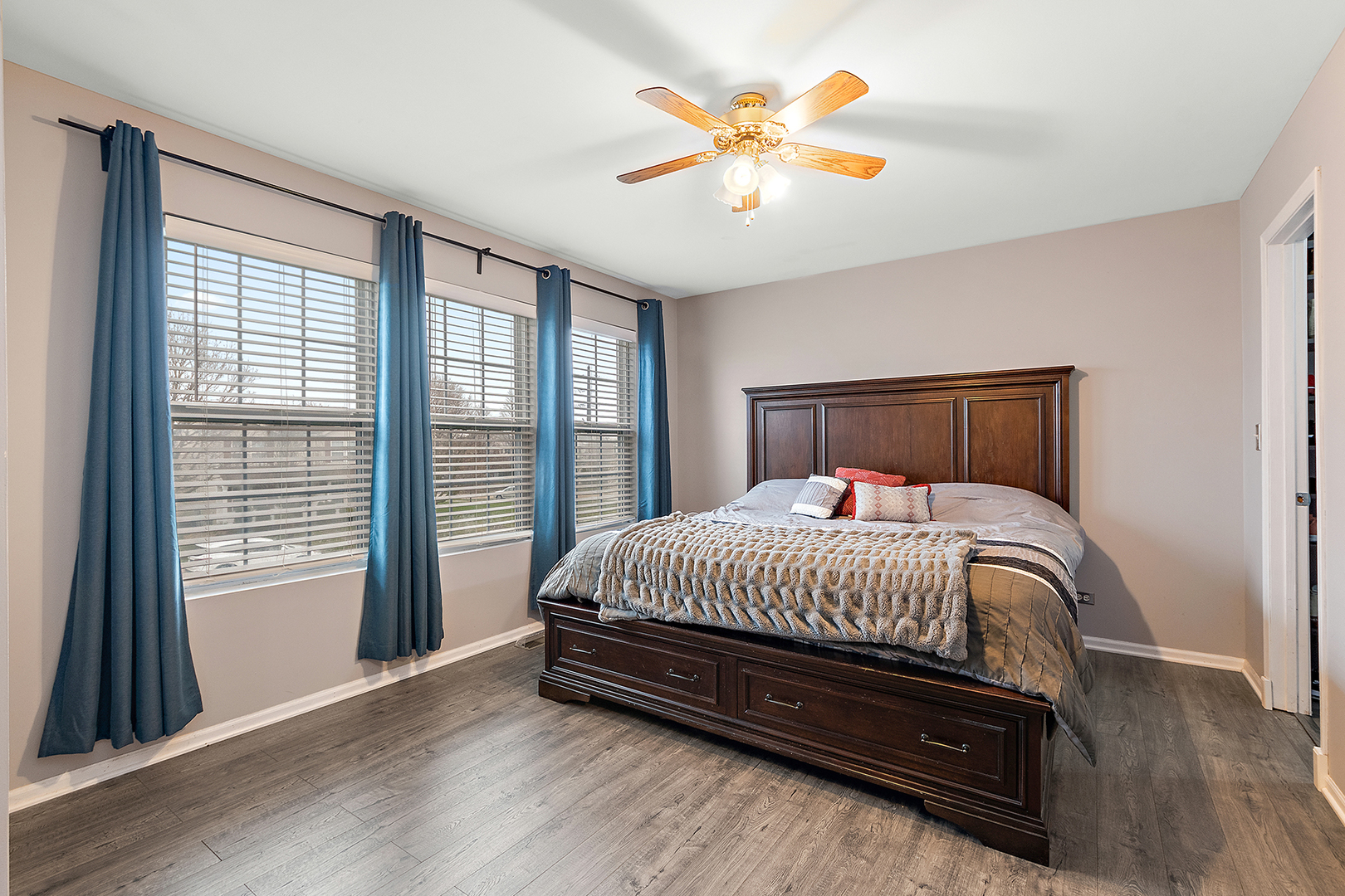 15913 West Ridge Street Lockport, IL 60441 - Photo 14 of 23 Gallery Image 14