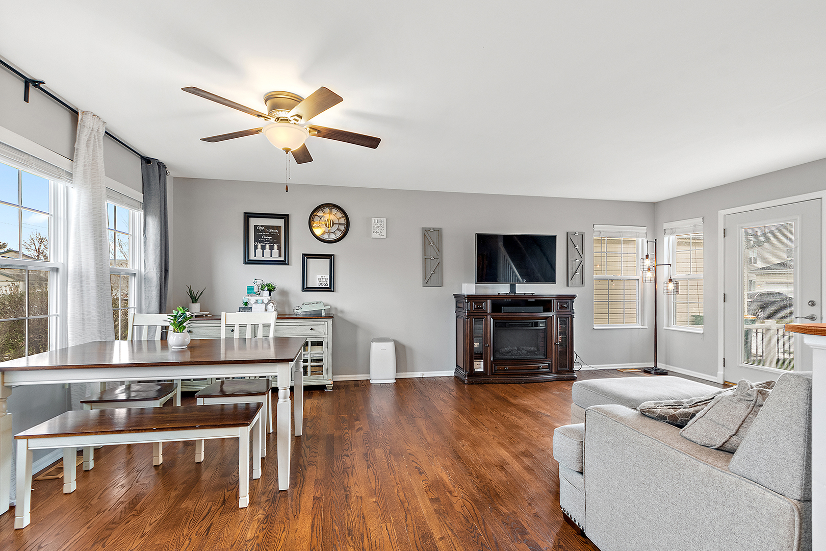 15913 West Ridge Street Lockport, IL 60441 - Photo 8 of 23 Gallery Image 8