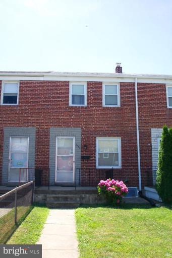 2120 Redthorn Road Middle River, MD 21220 - Photo 1 of 12 Exterior (Main)