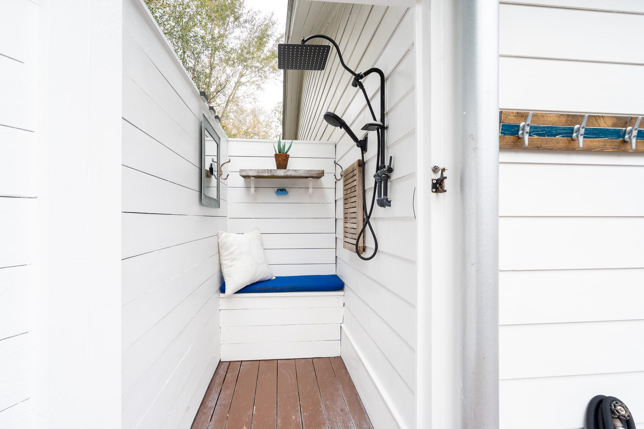 102 Camp Creek Road South Inlet Beach, FL 32461 - Photo 58 of 73 Exterior - Outdoor Shower