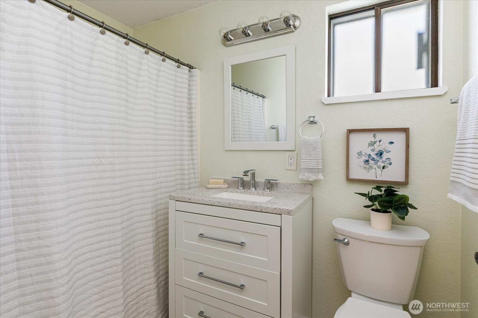 1269 Silver Lake Road Oak Harbor, WA 98277 - Photo 21 of 37