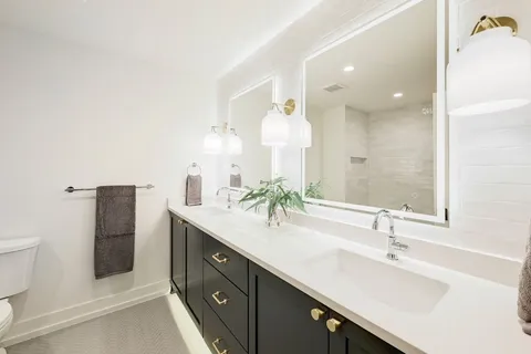 $2,075,000 | 1705 Cullen Avenue, Austin, TX 78757