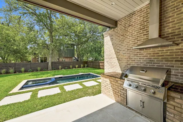 $2,075,000 | 1705 Cullen Avenue, Austin, TX 78757