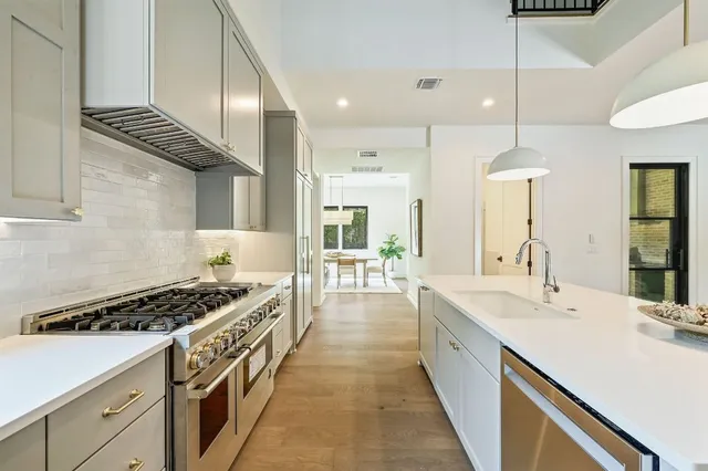 $2,075,000 | 1705 Cullen Avenue, Austin, TX 78757