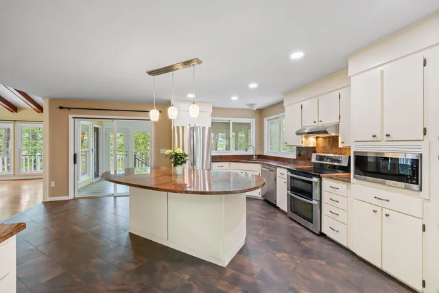 $997,850 | 6434 St Anthony Drive, Meggett, SC 29449