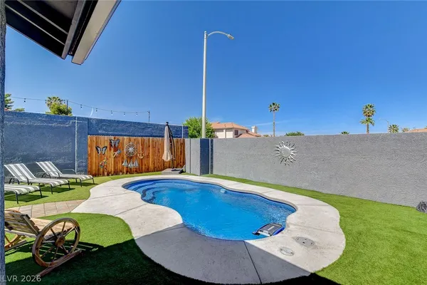 $599,000 | 345 Moreno Court, Henderson, NV 89014
